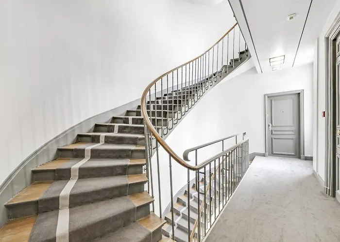 The Vendome - Elegant & Business- By Mon Petit Fare Παρίσι